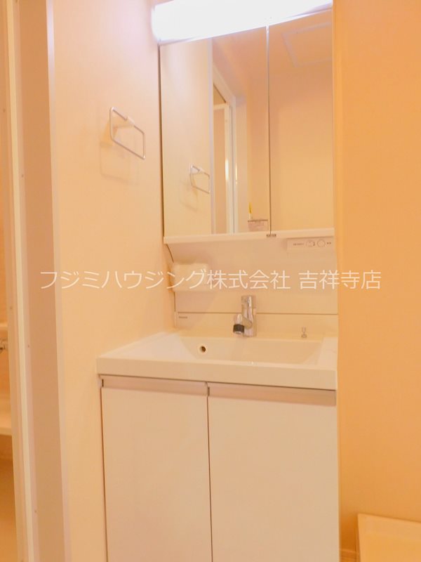 洗面設備　別号室参考写真です。
