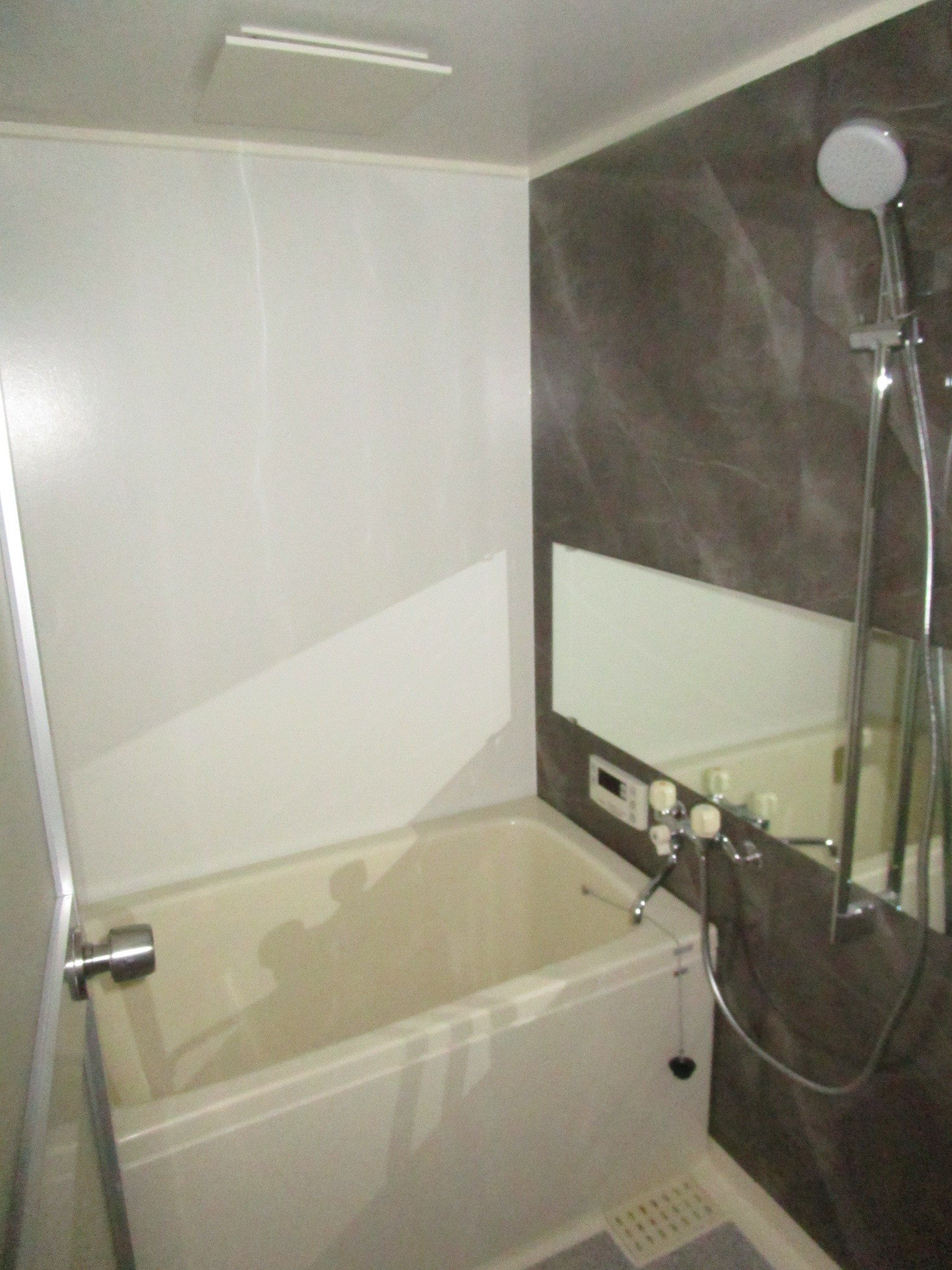 バス・シャワールーム　ラグジュアリーな雰囲気です。