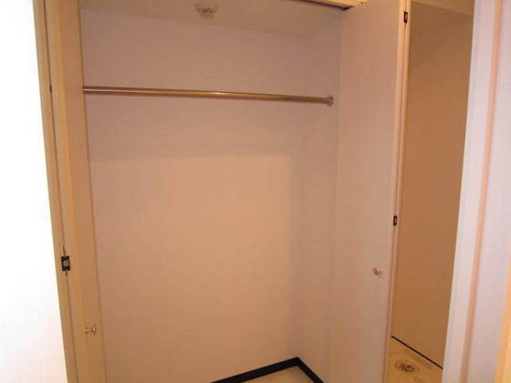 収納　※別室の写真です