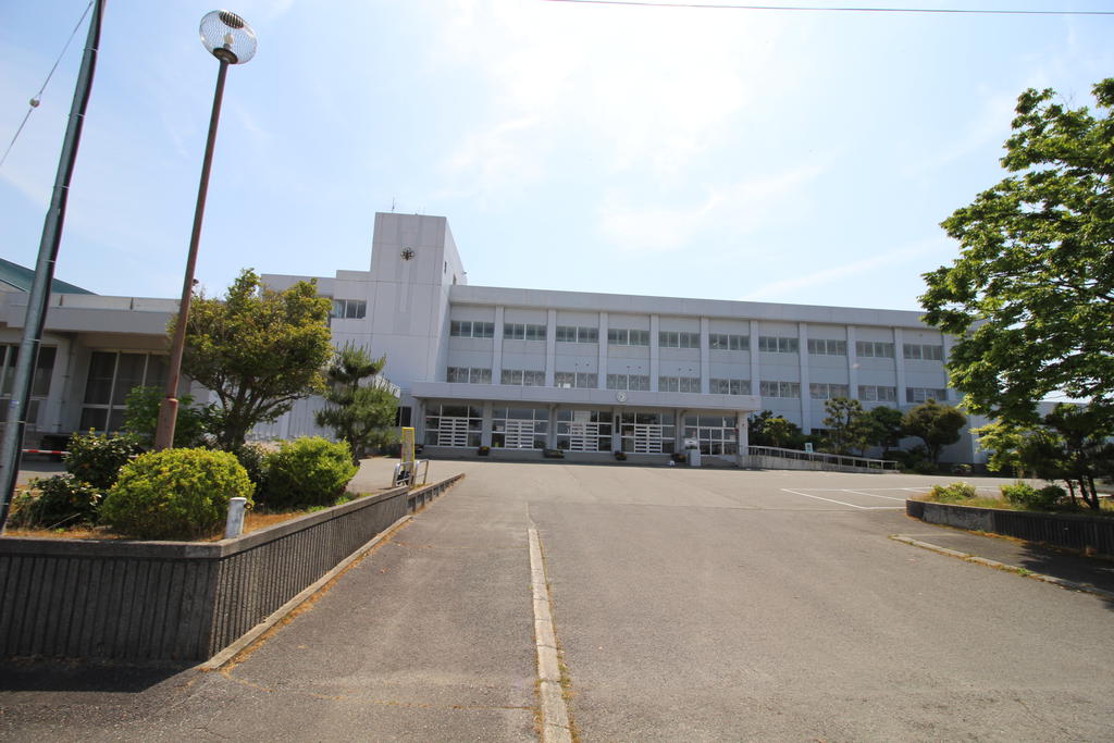 新潟市立光晴中学校（中学校）まで1966m