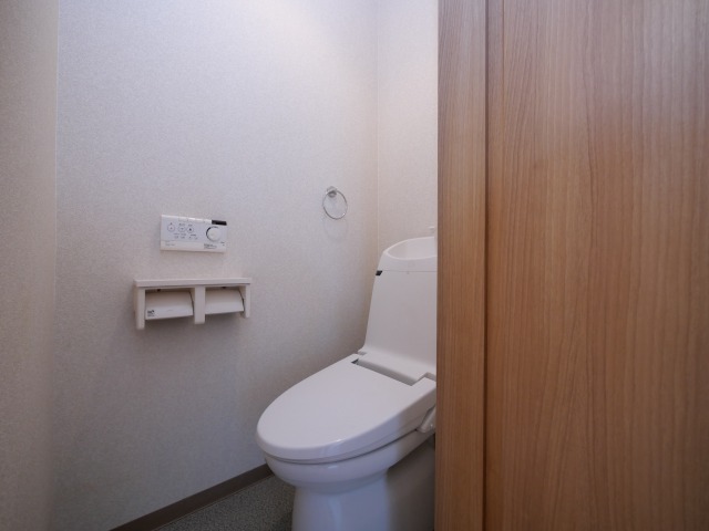 【札幌市東区北二十条東のアパートのトイレ】