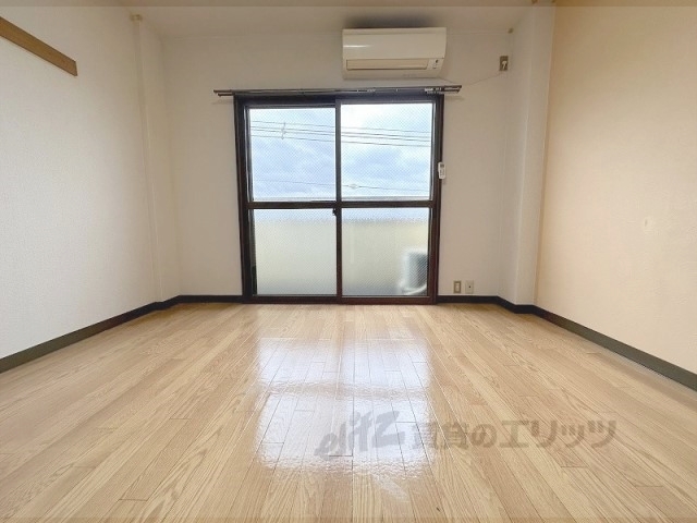 居室・リビング　居室