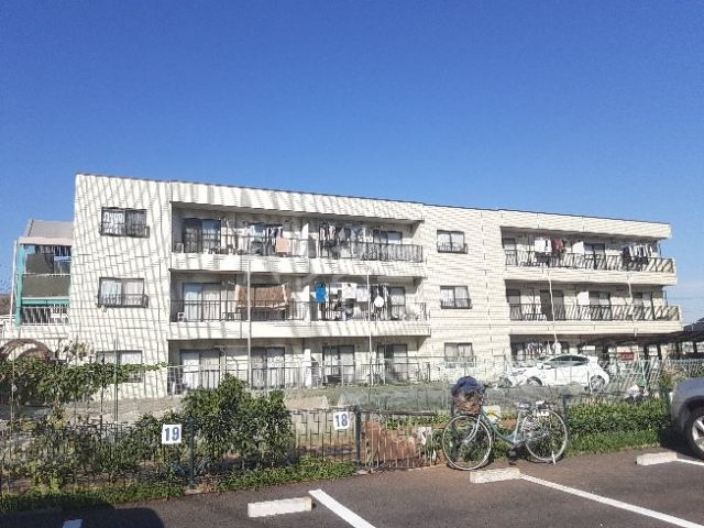 川崎市多摩区堰のマンションの建物外観