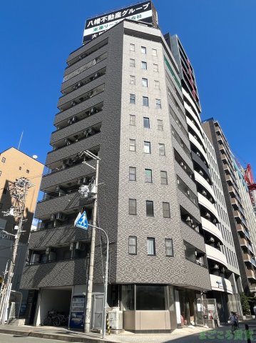 【大阪市中央区常盤町のマンションの建物外観】