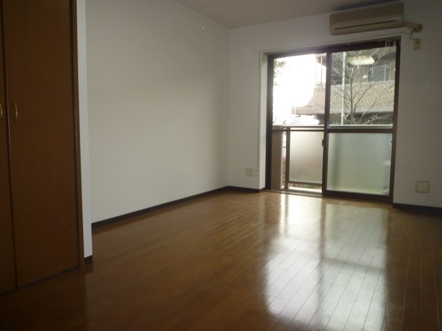 居室・リビング　別室参照