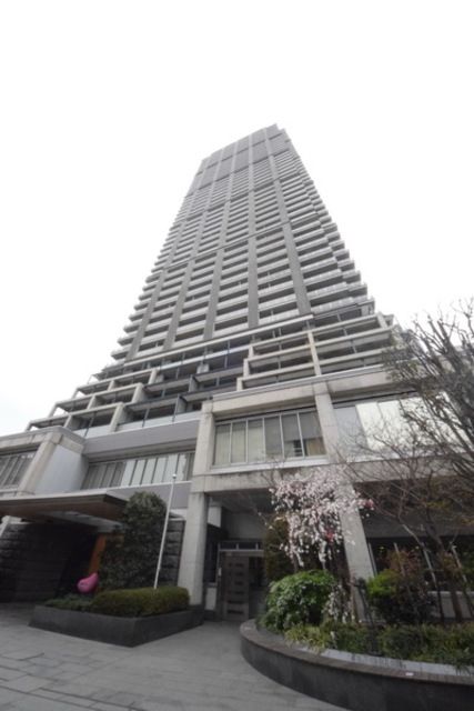 【中央区日本橋浜町のマンションの建物外観】