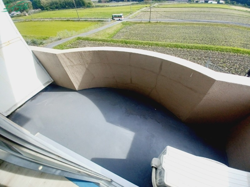 バルコニー　同物件別部屋