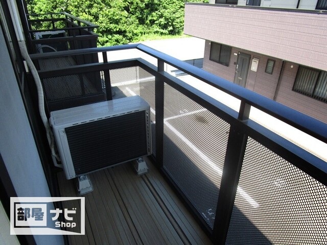 【フォブールかざしヶ丘Ｅの玄関】