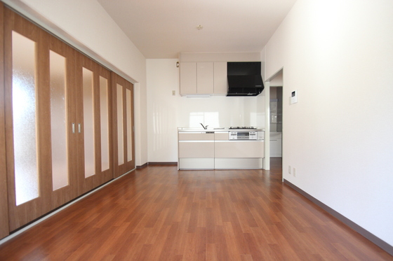 居室・リビング　※別部屋の写真です