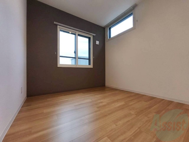 その他部屋・スペース　アクセントクロスがおしゃれな寝室になっていました！