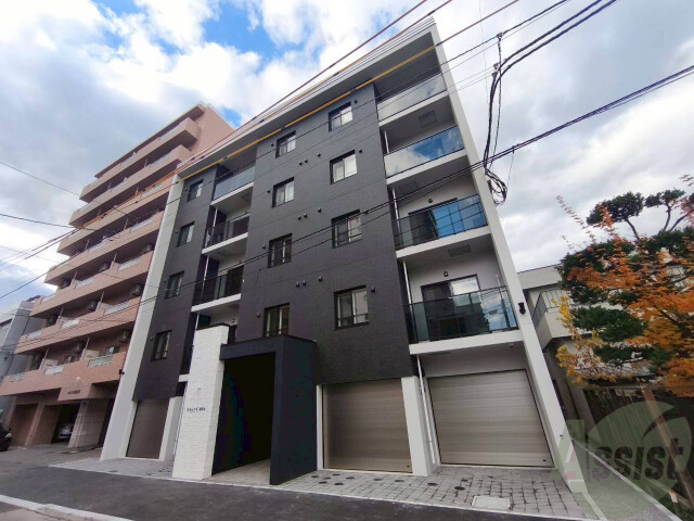 建物外観　札幌市中央区北５「エフュート北円山」