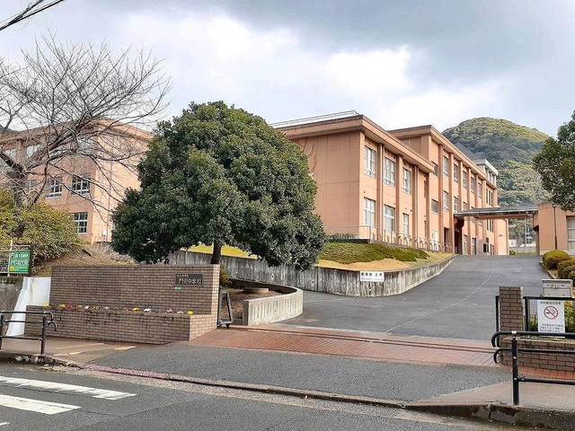 中学校　北九州市立　門司中学校（中学校）まで1700m