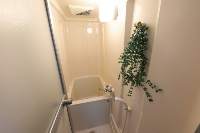 バス・シャワールーム　バス