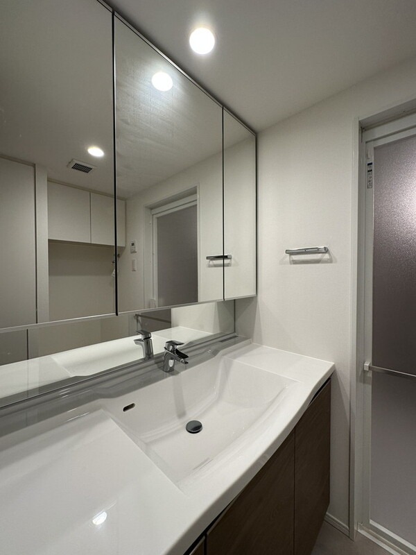 洗面設備　独立洗面台