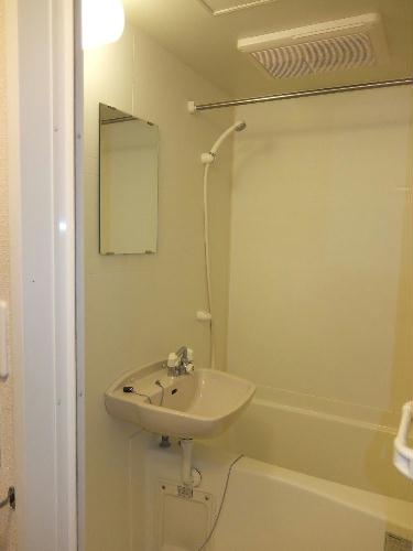 バス・シャワールーム　浴室換気乾燥機付きのお風呂