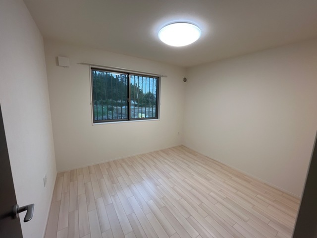 居室・リビング　建設中のため参考写真です。