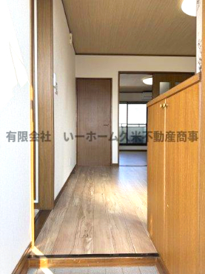 玄関　明るい玄関です