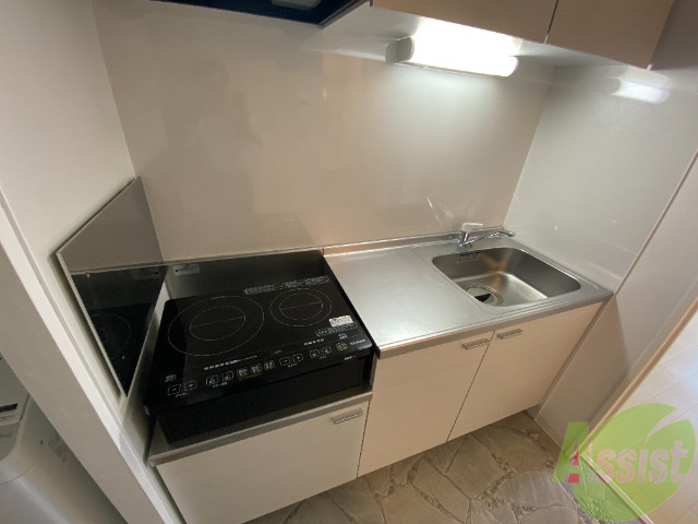 キッチン　きれいなキッチンでお料理好きの方も嬉しいですね。