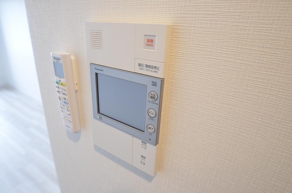 セキュリティ　カメラ付インターホン