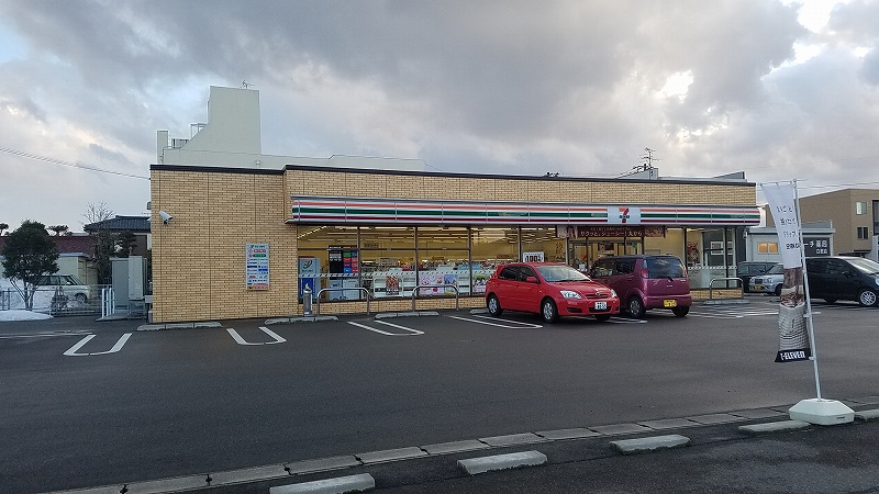 コンビニ　セブンイレブン白根親和町店（コンビニ）まで293m