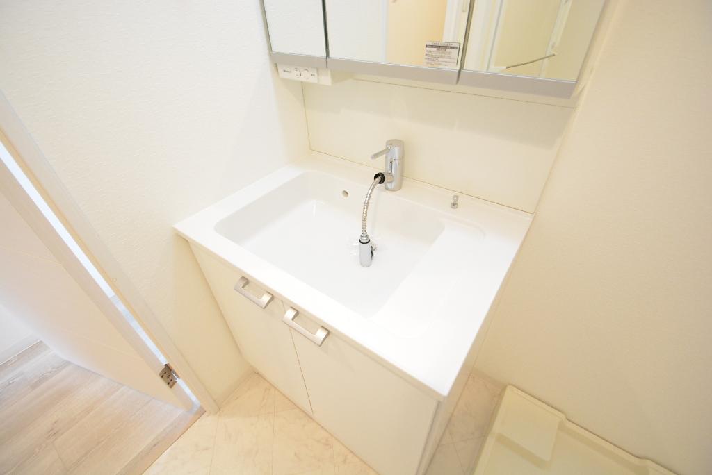 洗面設備　洗髪洗面化粧台