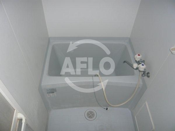 バス・シャワールーム　ラ・フォンテ新町　浴室