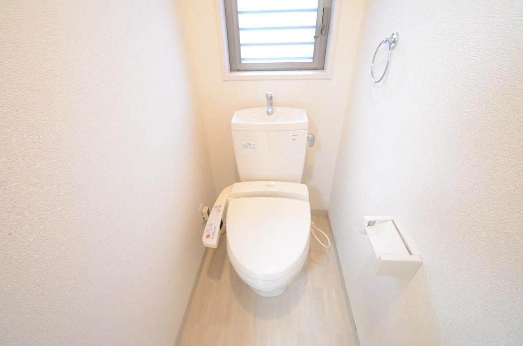 トイレ　シャワー付トイレ