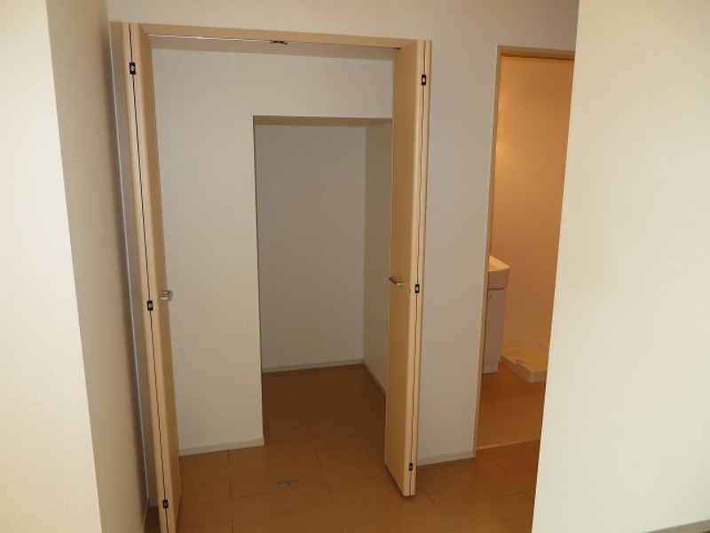 収納　図面と現状に相違がある場合には現状を優先