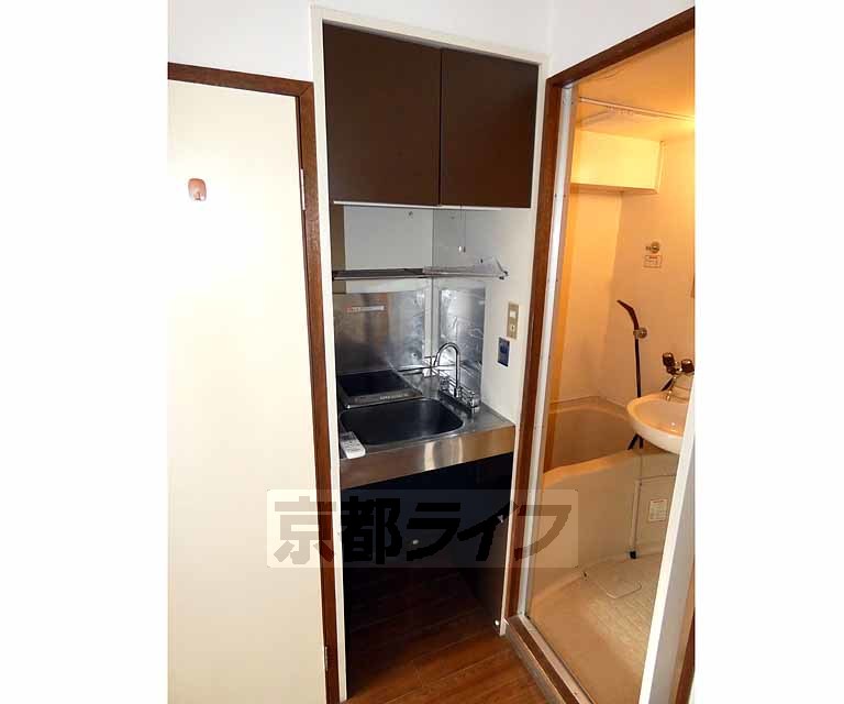 キッチン　コンパクトです。