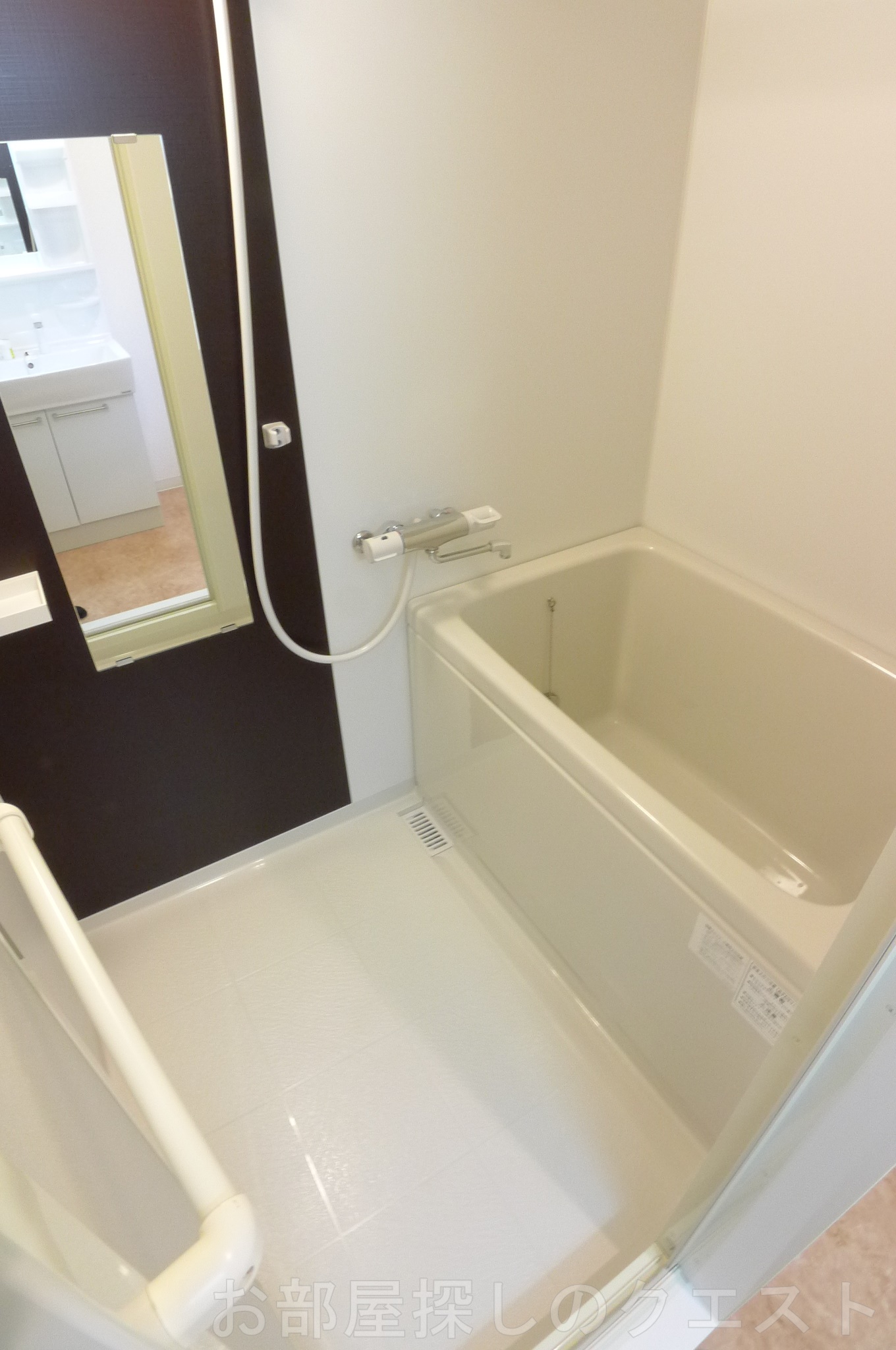 バス・シャワールーム　（写真は同タイプを使用しております。）