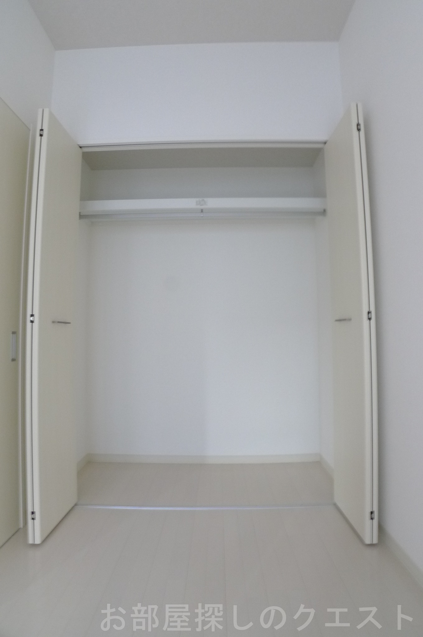 収納　（写真は同タイプを使用しております。）