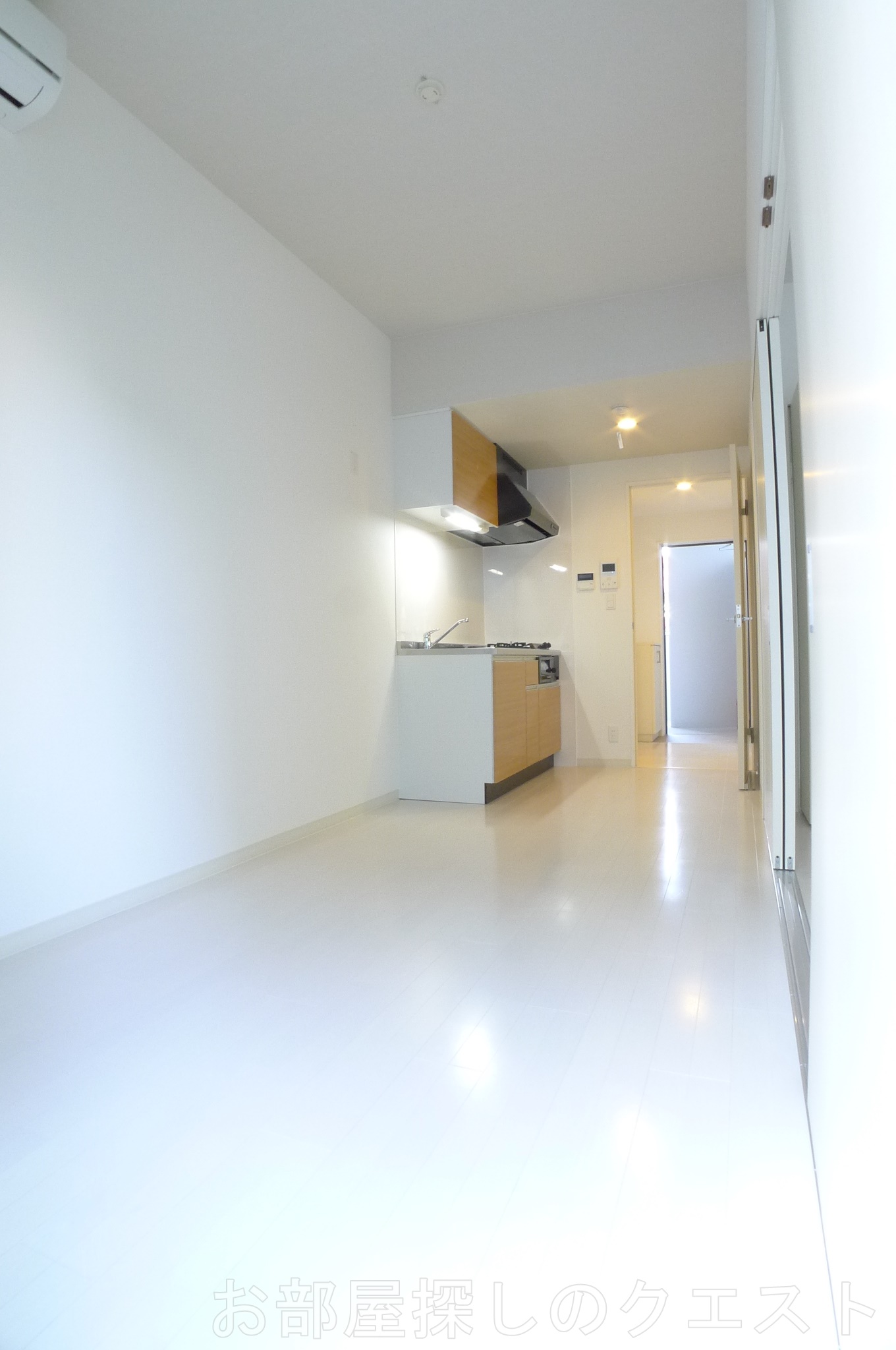 居室・リビング　（写真は同タイプを使用しております。）