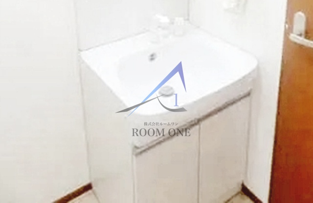 洗面設備　洗面台です。