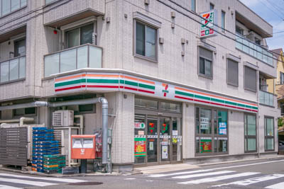 コンビニ　セブンイレブン大田区千鳥2丁目店（コンビニ）まで160m