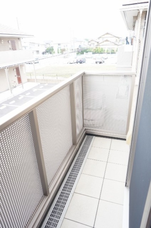 バルコニー　図面と現状に相違がある場合には現状を優先