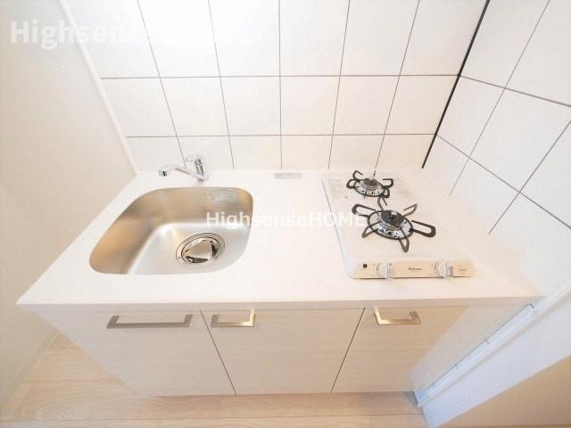 キッチン　コンパクトなキッチンで掃除もラクラク