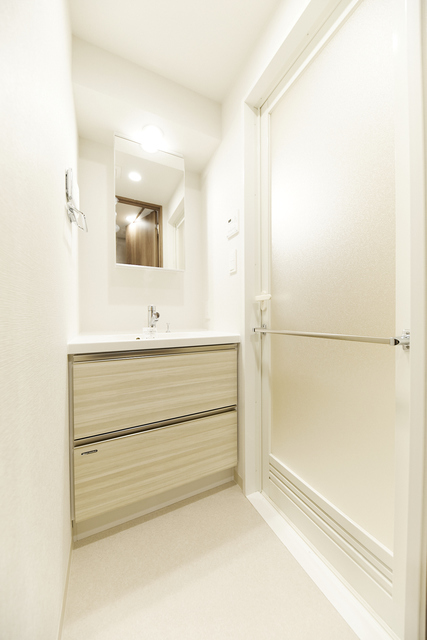 洗面設備　※写真は同タイプ住戸です。