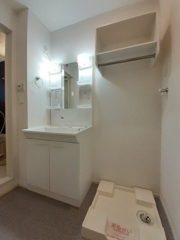 洗面設備　広い洗面スペース