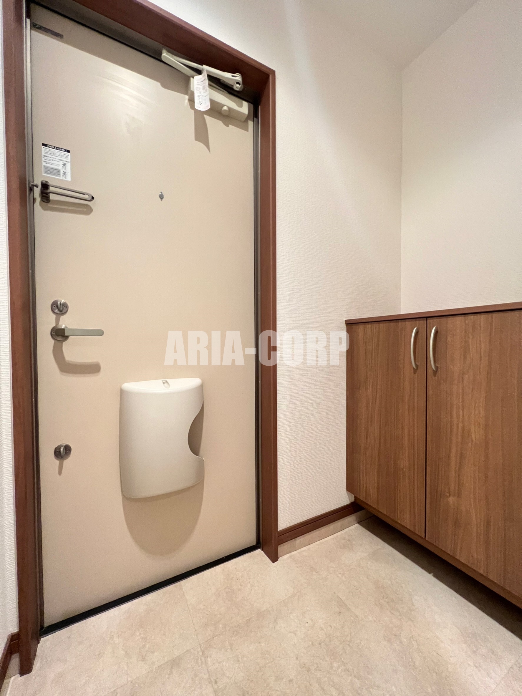 玄関　シューズBOX付きです！