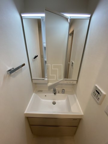 洗面設備　シーズンフラッツ新町　独立洗面化粧台
