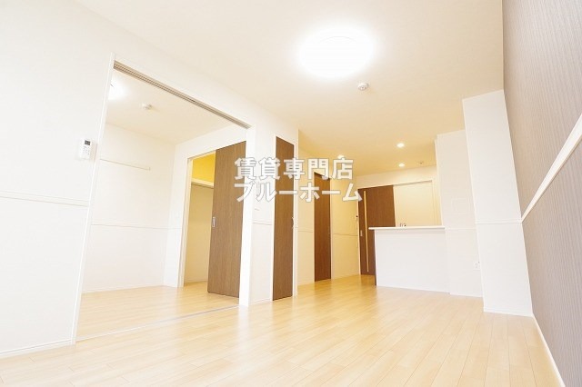 居室・リビング　12.2帖の広いリビング！