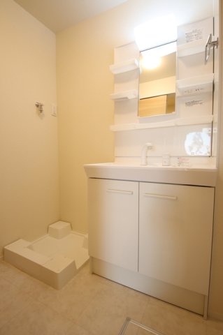 洗面設備　洗髪洗面化粧台