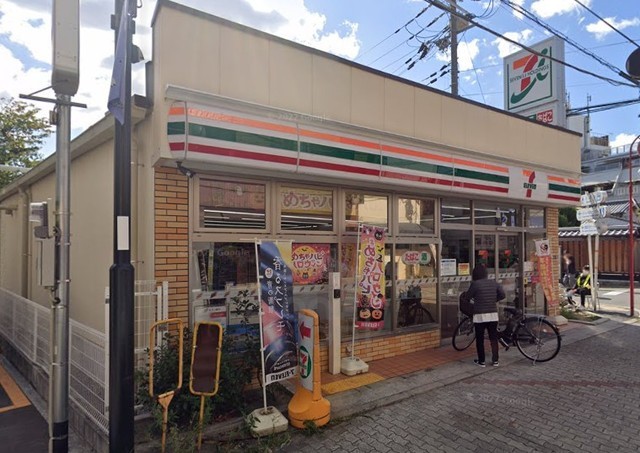 コンビニ　セブンイレブン　豊中中桜塚2丁目店（コンビニ）まで163m