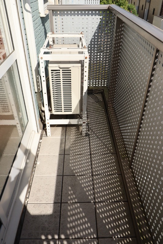 バルコニー　図面と現状に相違がある場合には現状を優先