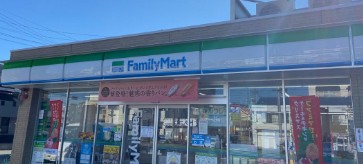 コンビニ　ファミリーマート 瑞穂弥富通店（コンビニ）まで52m