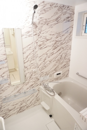 バス・シャワールーム　日々の暮らしに欠かせないお風呂です