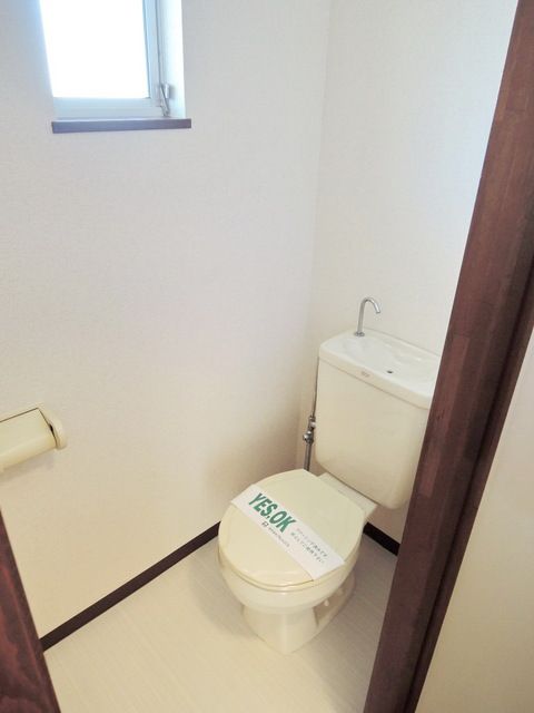 トイレ　★窓付きトイレ★