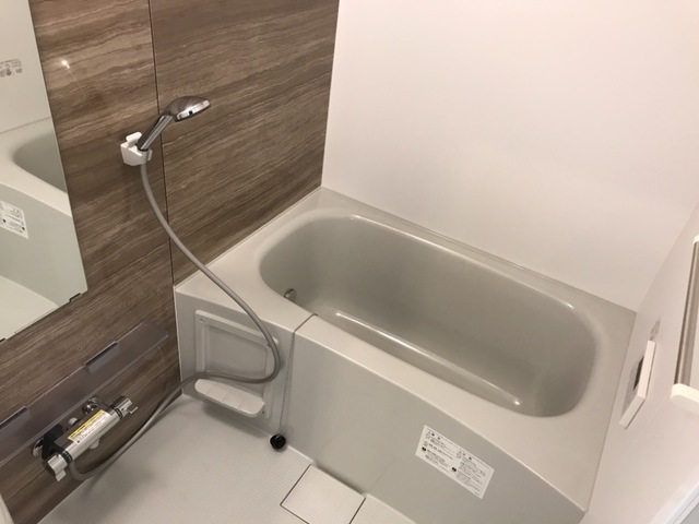 バス・シャワールーム　バス
