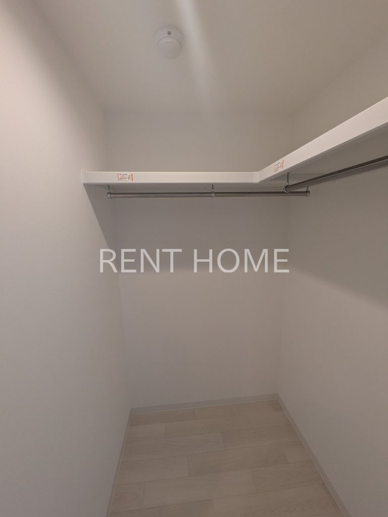 収納　ウォークインクローゼットです