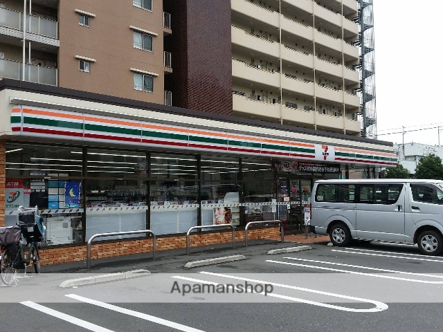 コンビニ　セブン－イレブン　横浜鶴見中央５丁目店（コンビニ）まで1000m